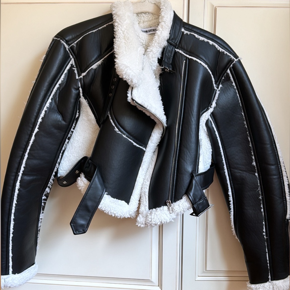 Faux fur trim cropped coat